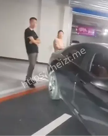 奥特莱斯停车场人肉占位纠纷