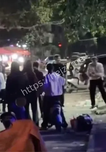 河南跨国夫妻厕所亲热