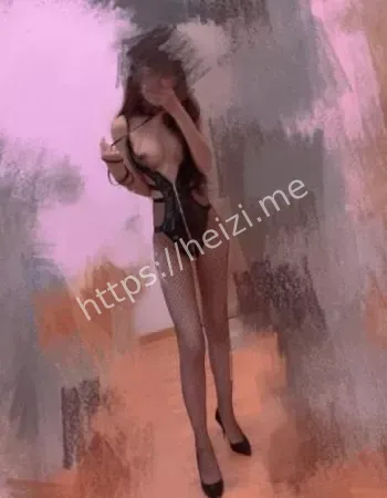 云南极品反差眼镜婊