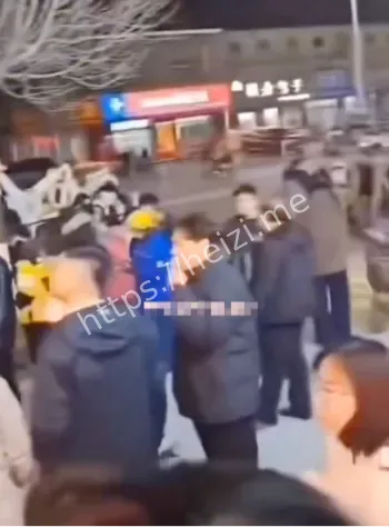 紫菜包饭店醉汉撞击事故